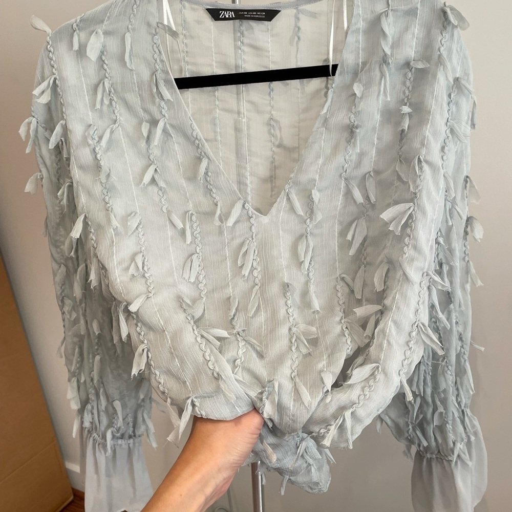 Zara blouse size small